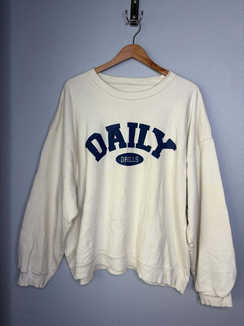 Daily Drills Spell Out Oversized Sport Crew Sweatshirt Lounge (Cream) XS/S